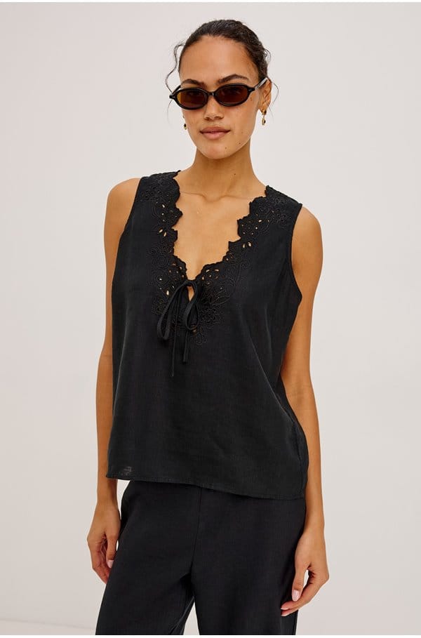 cornelia top in black