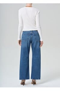 lindz easy straight jean in chaya