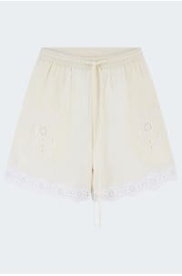 danny short in beige cream 