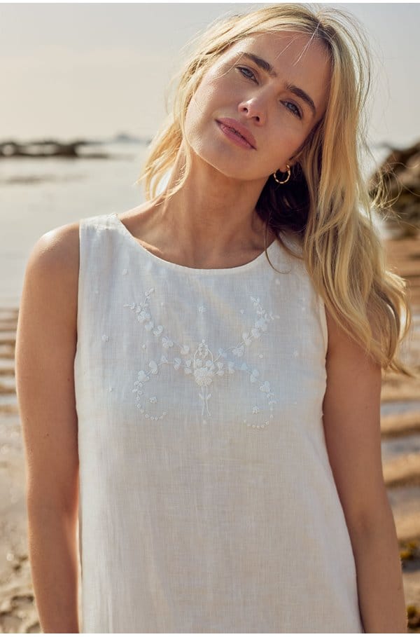 anna dress in pearl