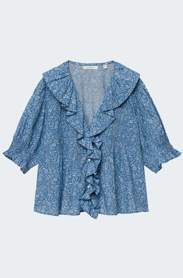 henri top in blue garden bloom