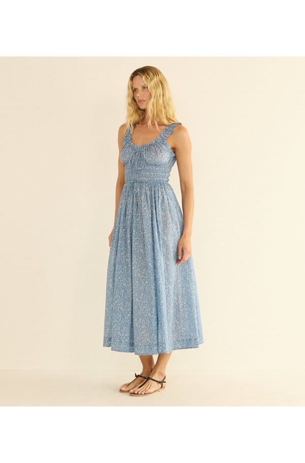 emmaretta dress in blue garden bloom