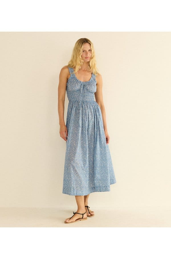 emmaretta dress in blue garden bloom