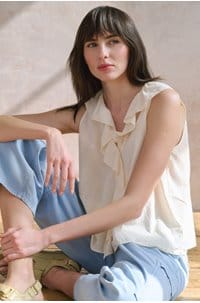 casara top in oysterette