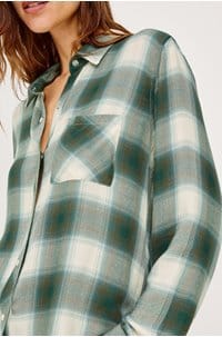 hunter shirt in olive ivory