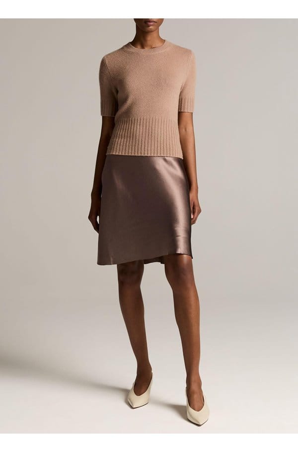 high rib short sleeve cashmere tee in toffee
