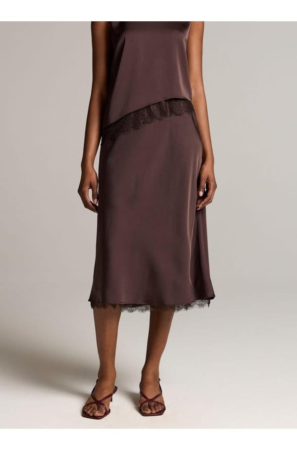 lace pull on satin slip skirt in iron