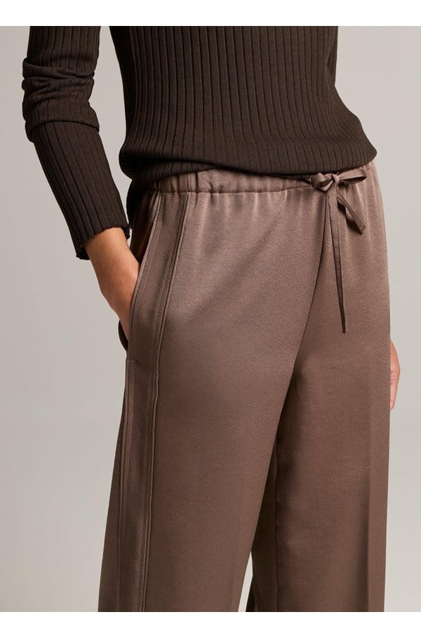 mid rise shine crepe pull on pant in taupe haze