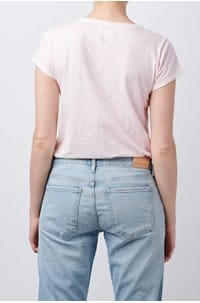 katie scoop neck tee in rosetta