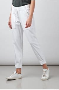 pocket jogger in white