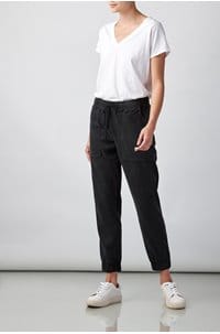 pocket jogger in black