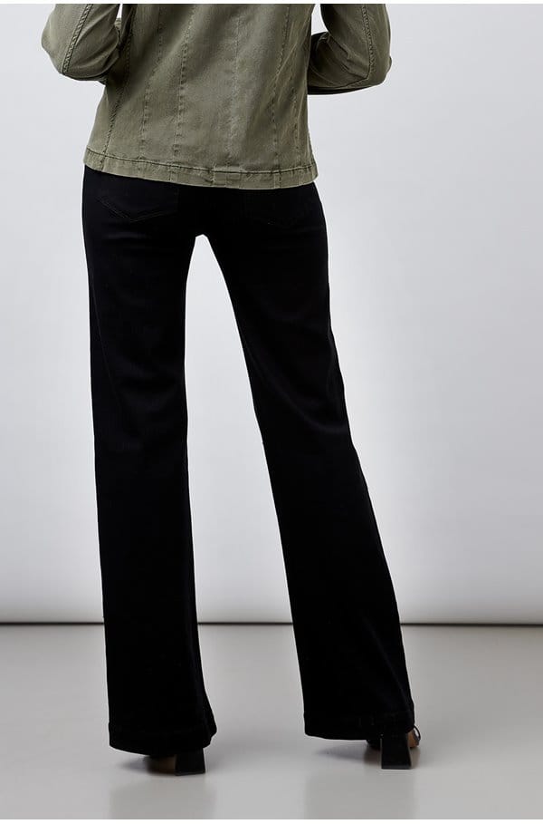 leenah wide jean in black shadow