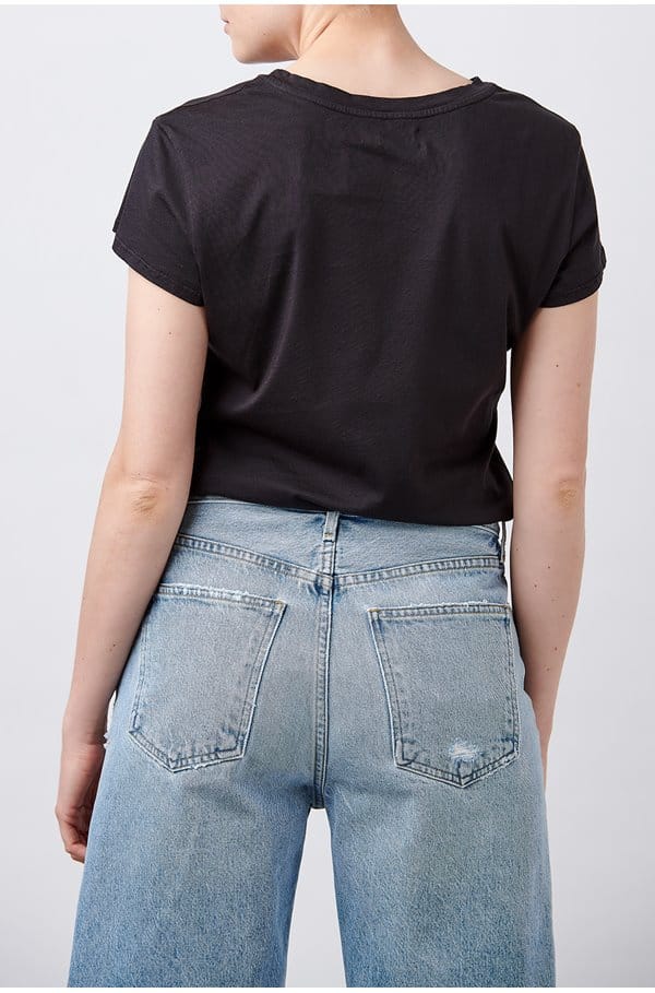 trisha t-shirt in black