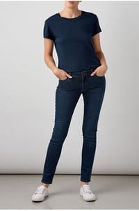 trisha t-shirt in navy