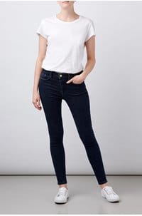 trisha t-shirt in white