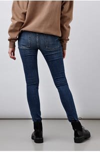 good legs jean in blue 004