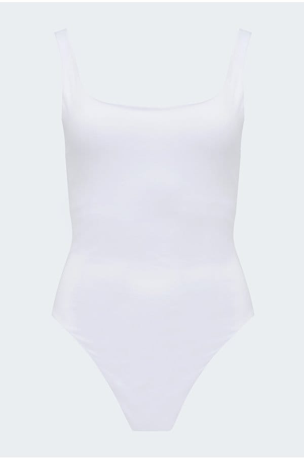 modern tank body in white 001