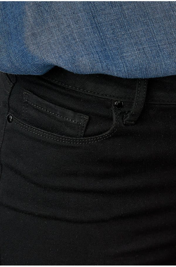 cindy straight jean in black shadow