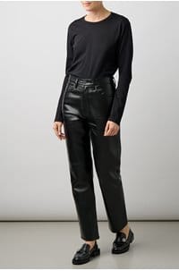 daniela long sleeve tee in black 