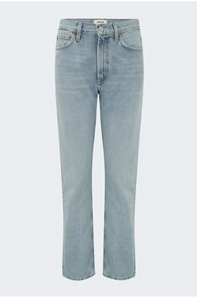 mia straight jean in scene
