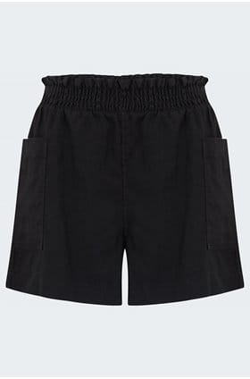 summer short in black
