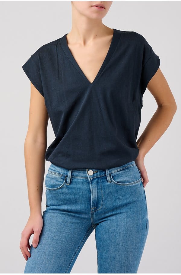 le mid rise v t-shirt in navy