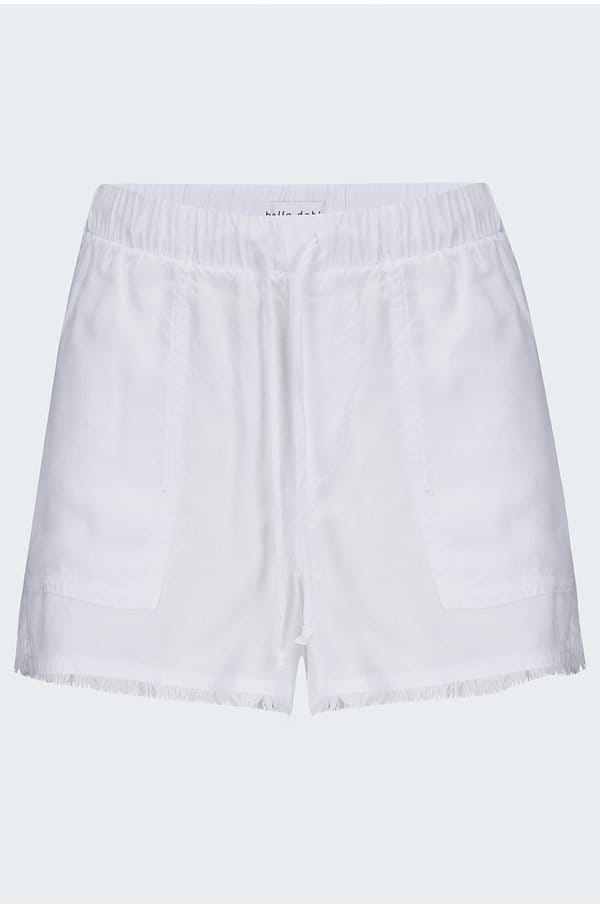frayed pocket short in white