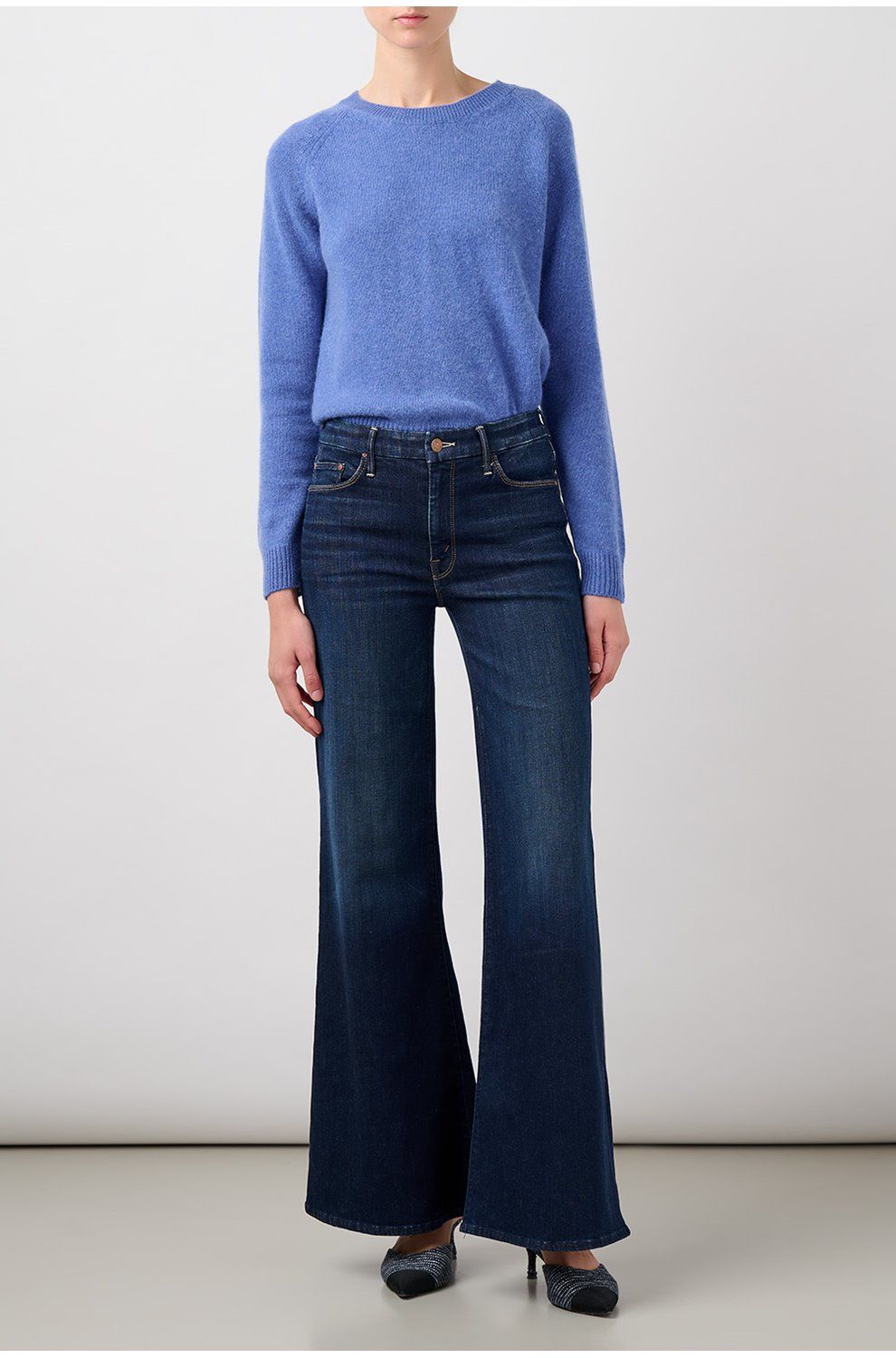 Sneak jeans best sale