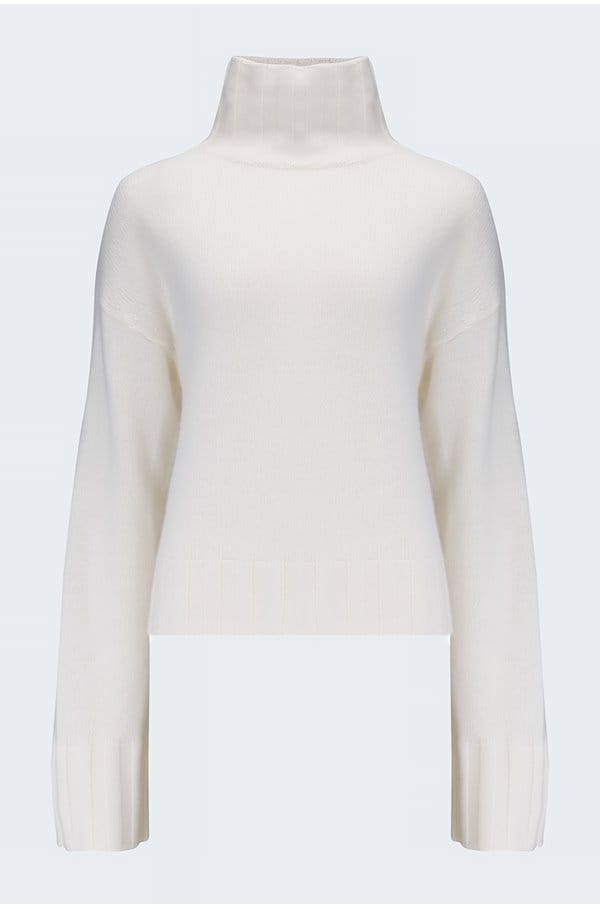 rib trim turtleneck in cream