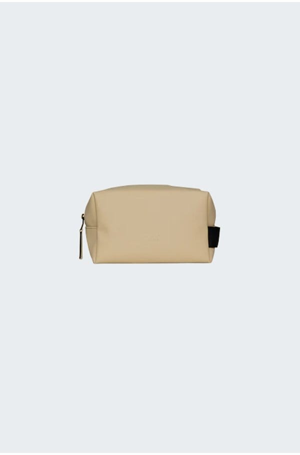wash bag small in sand