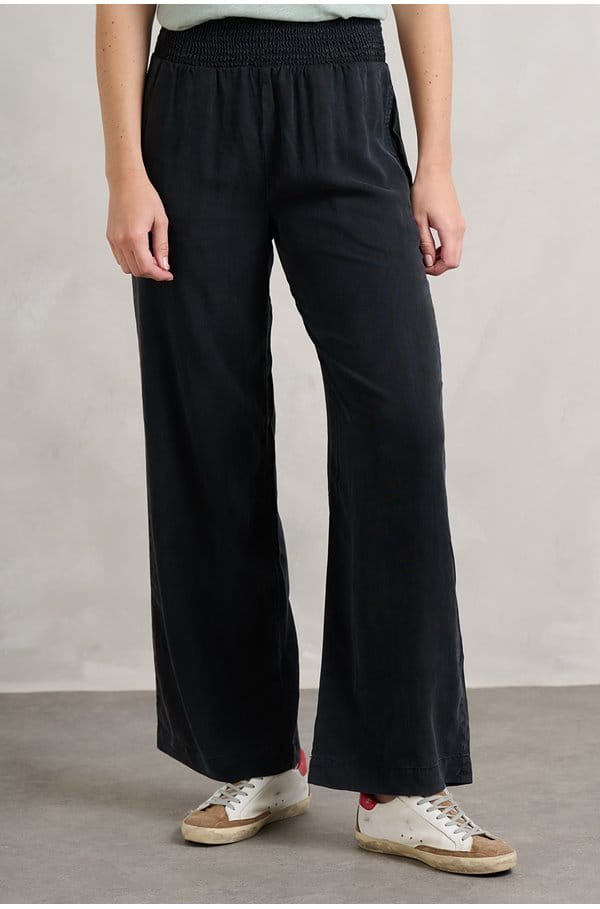 smocked waist wide pant in vintage black