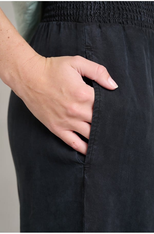 smocked waist wide pant in vintage black