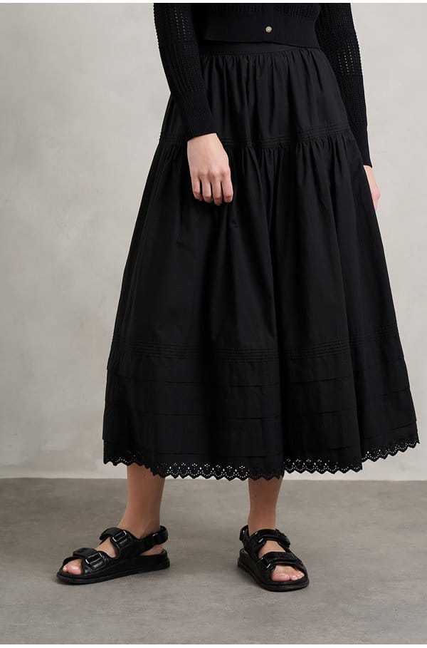 sebastiane skirt in black