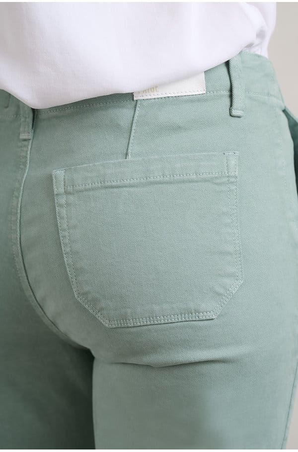 mayslie straight in vintage dusty sage