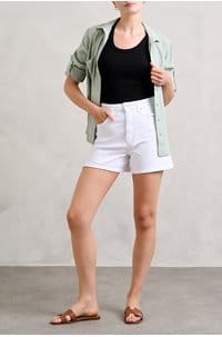 dani short in crisp white