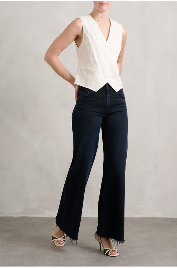 the roller fray in night in venice