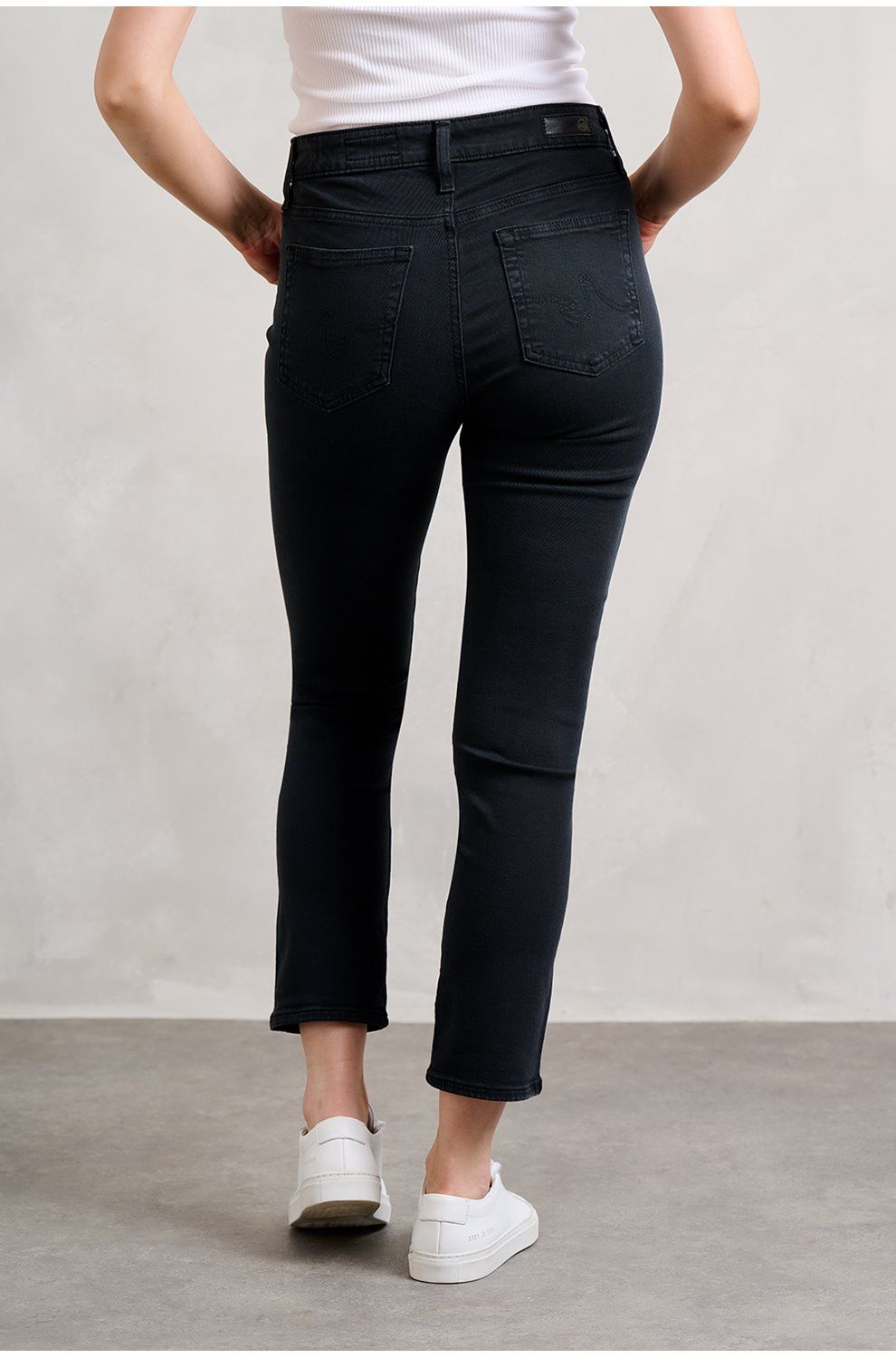 Cropped black denim jeans deals