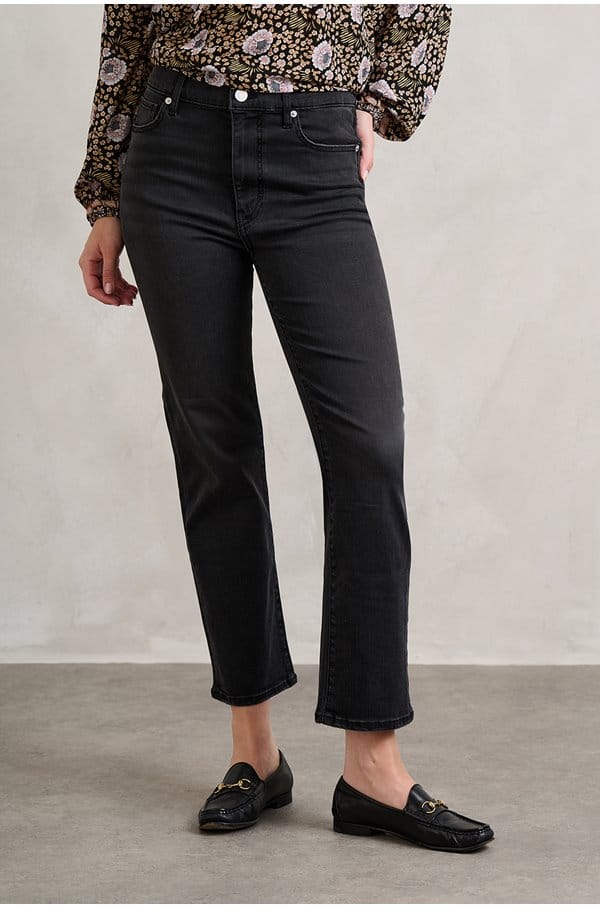 le sleek straight in kerry