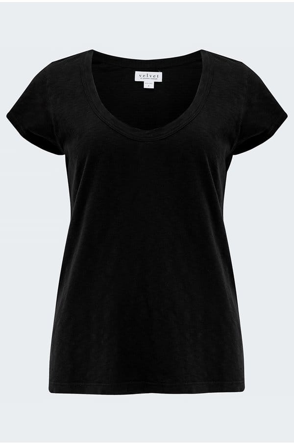 katie scoop neck tee in black 