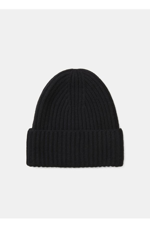 ribbed beanie hat in black