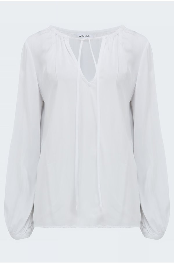 long sleeve elastic neck pullover in white