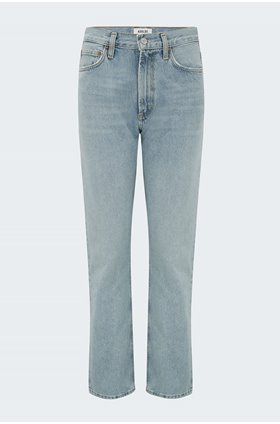 mia straight jean in scene