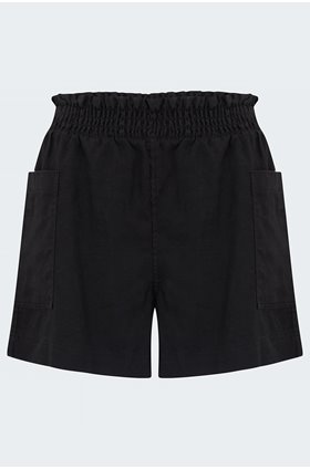 summer short in black