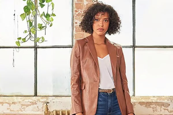 How To Style: Paige Leenah