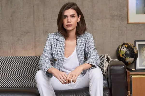 how to wear White Jeans