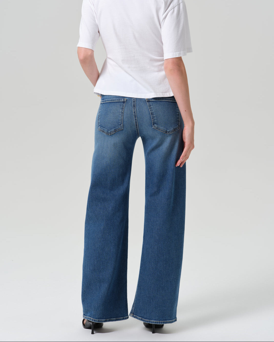 Nora Wide Leg Jean in Benson