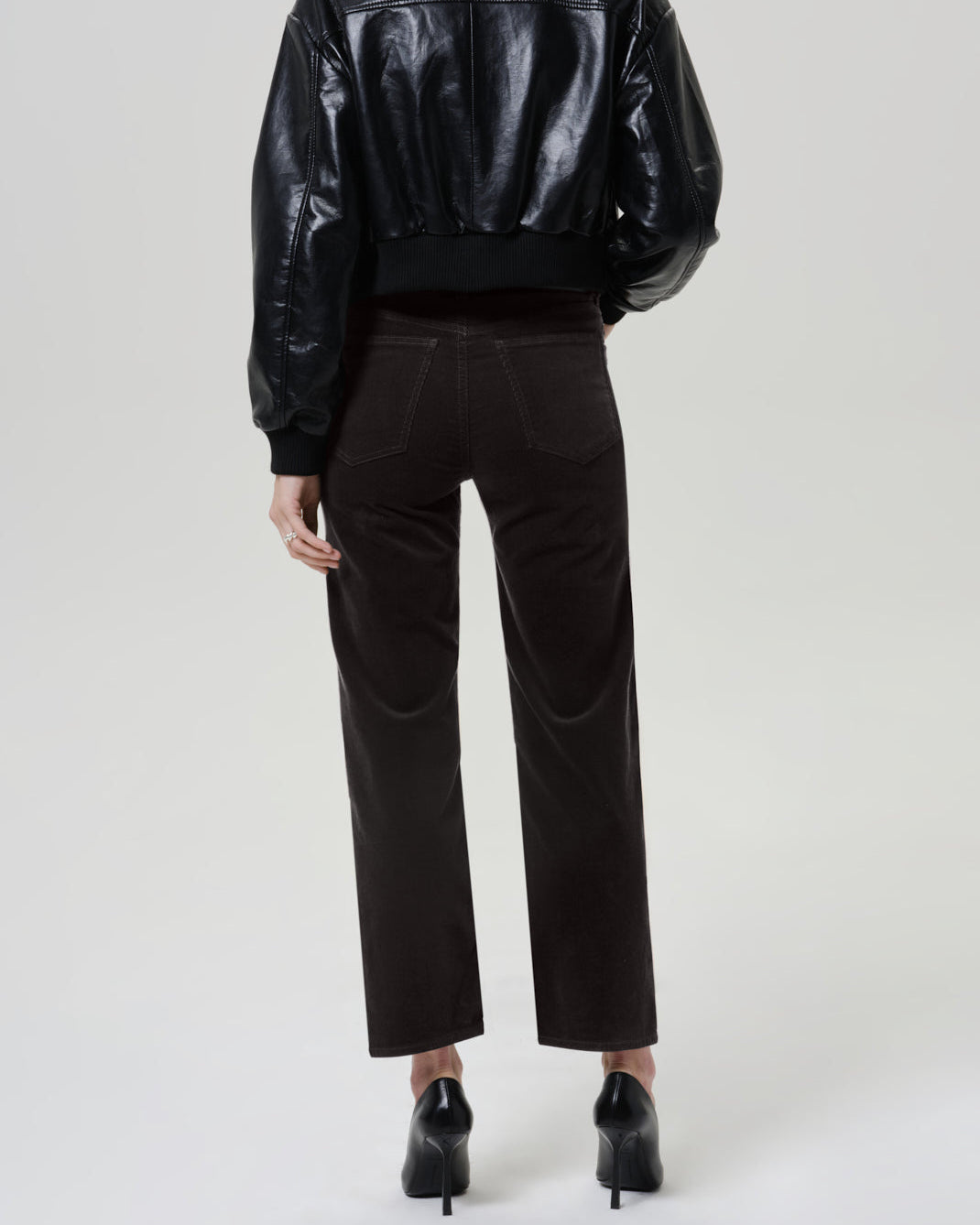 Palma 30 Straight Jean in Charcoal Cord