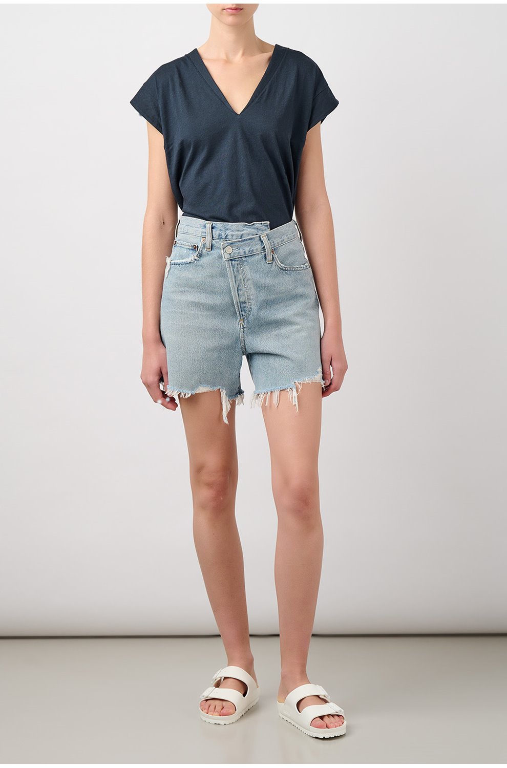 Criss Cross Short in Symbol