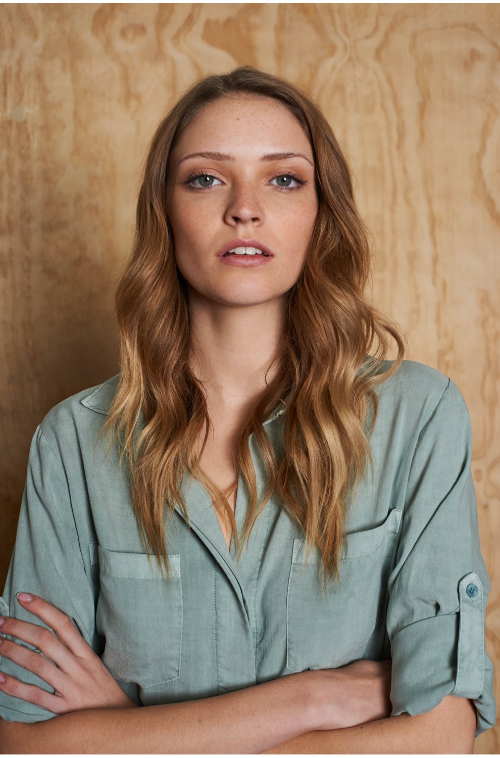 Split Back Button Down in Oasis Green
