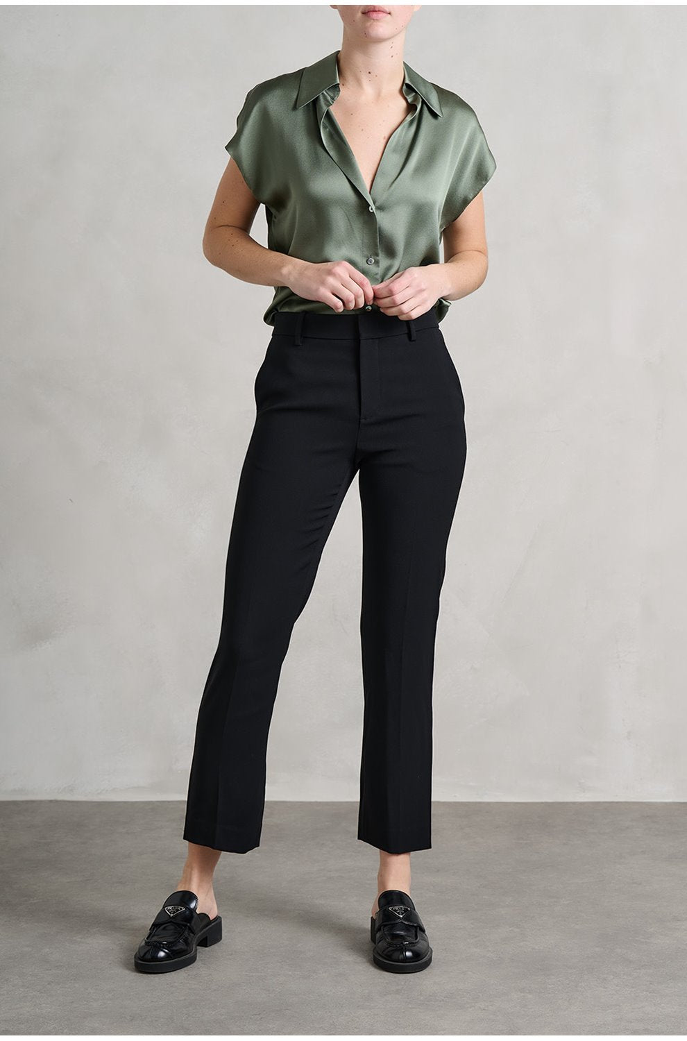 Crepe Tailored Straight Leg Pant in Black